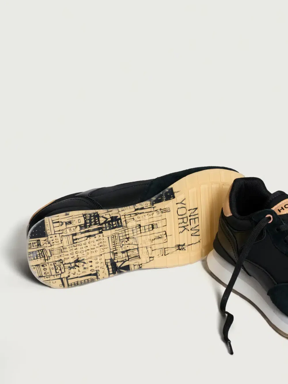 Hoff Sneakers 'New York' - Sort - Image 3