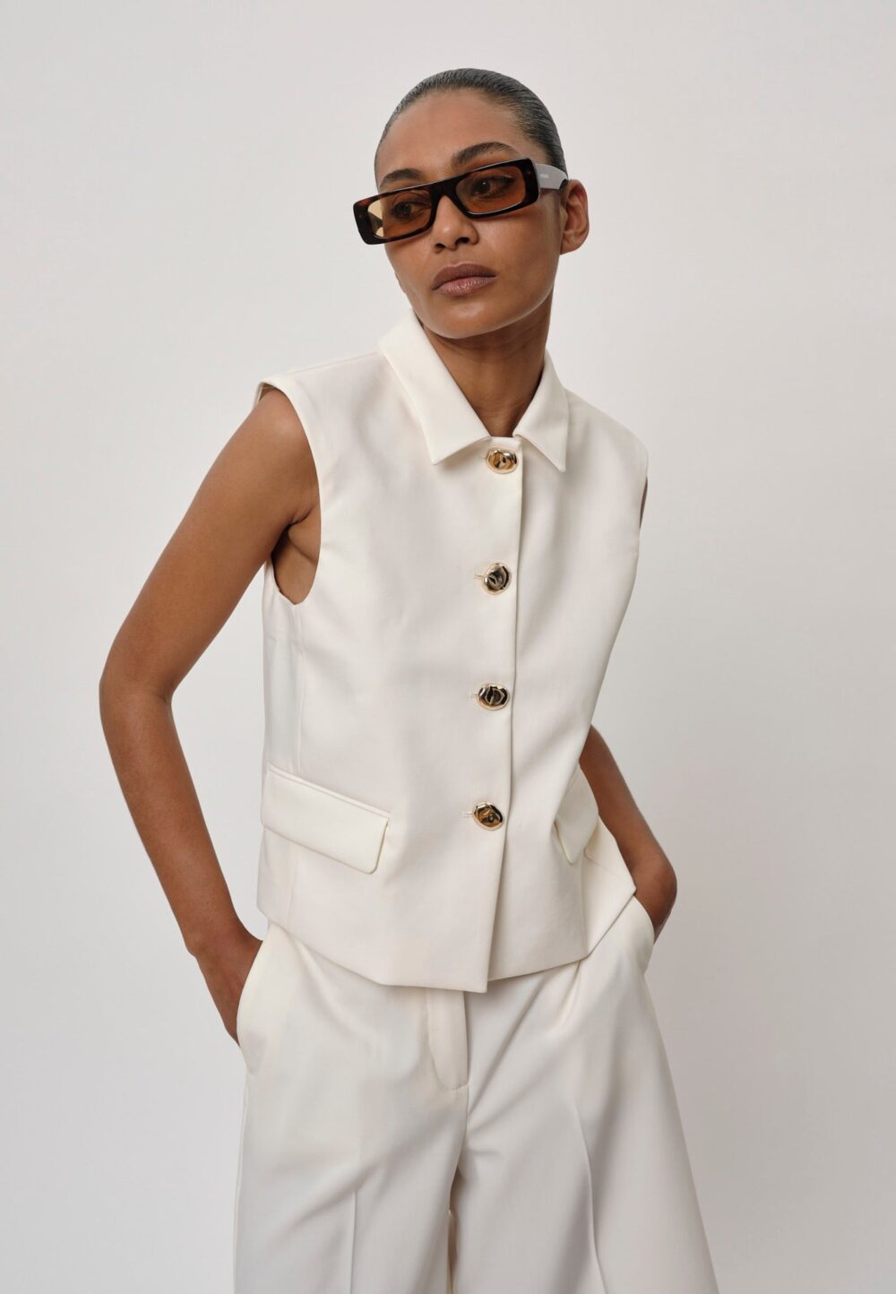 Herskind Brian Vest Med Guldknapper - Off-white