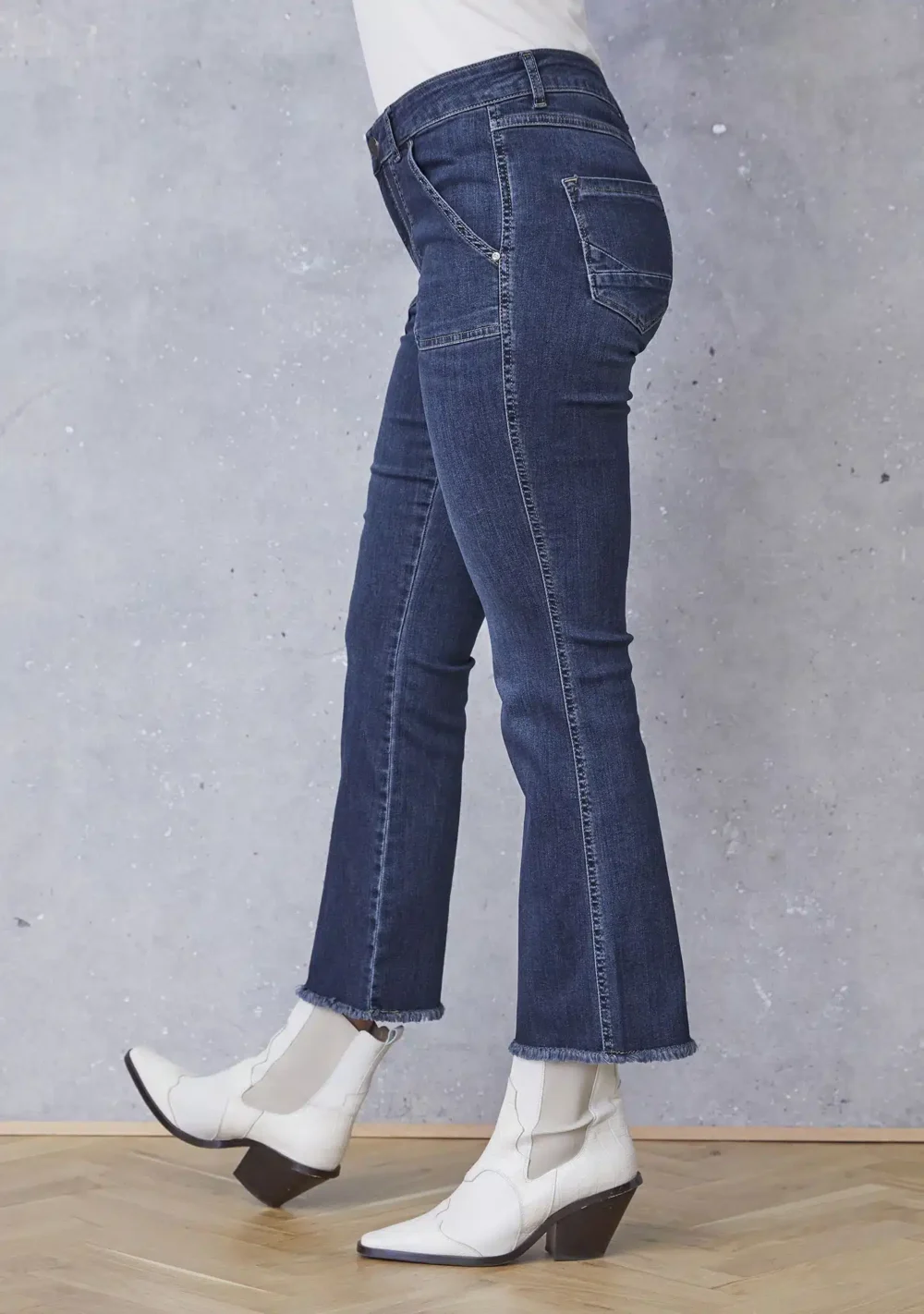ISAY Como Flare Jeans - Dark Denim - Image 2