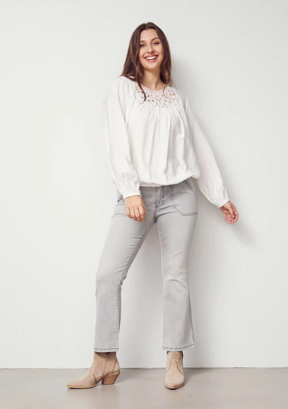ISAY Como Flare Jeans - Light Grey Washed - Image 3