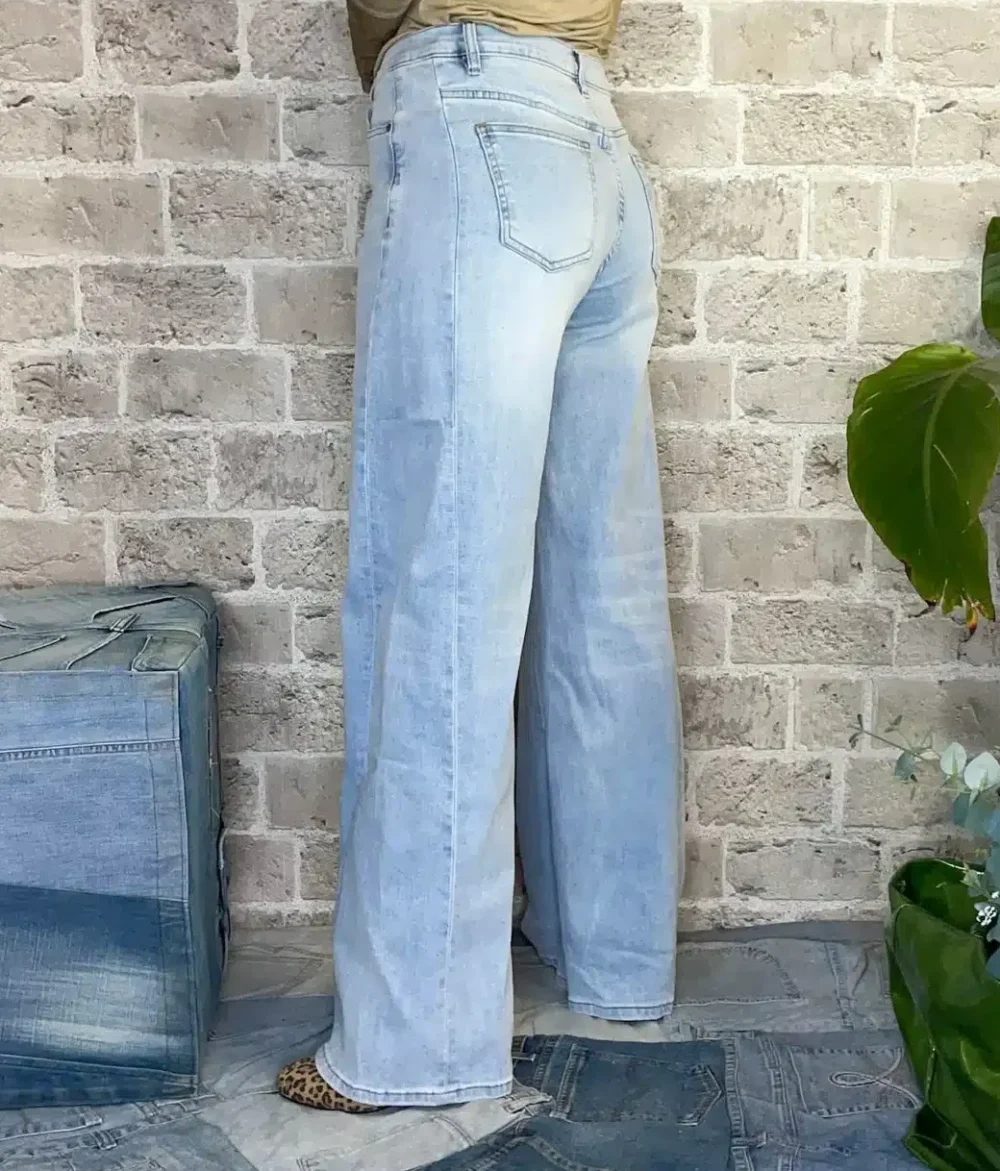 Cabana Living Julietta Jeans - Light Denim - Image 2