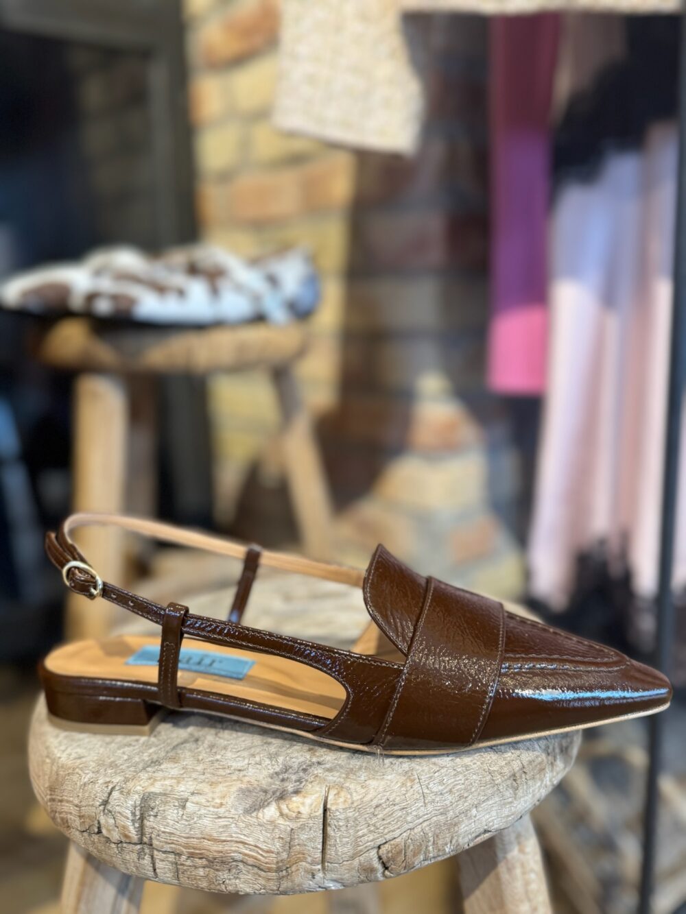 Apair Pointed Sling-Back Sandaler - Brun Lak