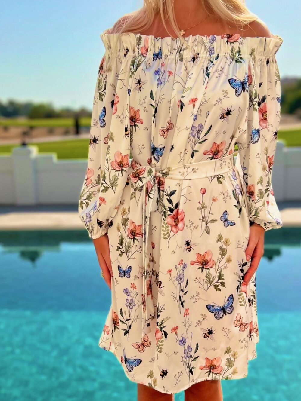 Design by Lærke 'Pure Summer' Elisabeth Off-shoulder Kjole