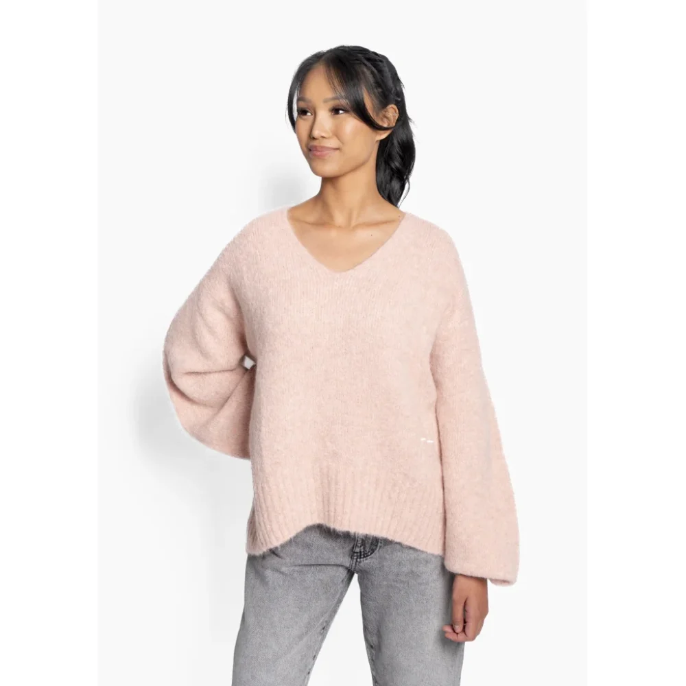 Hést Sofie V-Neck Sweater - Image 2