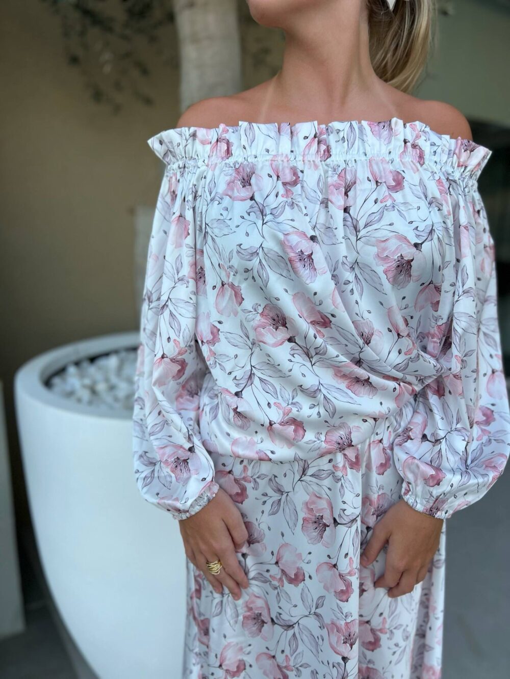 Design by Lærke 'Soft Flower' Elisabeth Off-shoulder Bluse