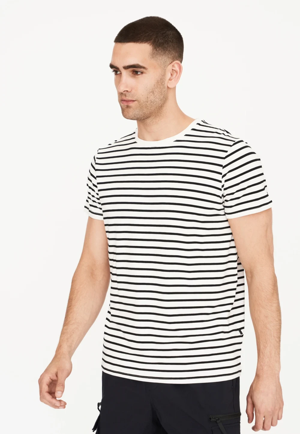 Resteröds Bambus T-shirt - Sort/Hvid Stribet